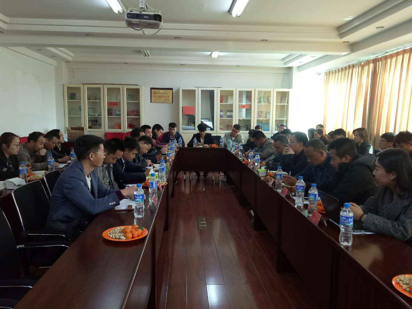 云南瑞和錦程實(shí)業(yè)有限公司組織開(kāi)展經(jīng)營(yíng)工作培訓(xùn)研討會(huì)