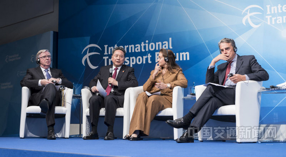 李小鵬出席國際運(yùn)輸論壇2019年峰會 加強(qiáng)開放合作互利共贏 推動互聯(lián)互通行穩(wěn)致遠(yuǎn)