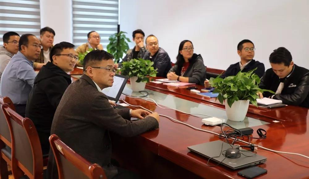 云南省交通運(yùn)輸行業(yè)協(xié)會率考察團(tuán)參觀、調(diào)研瑞和錦程