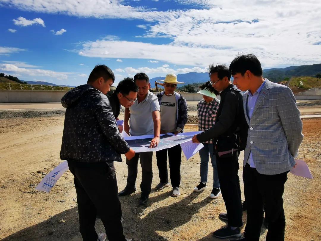 省發(fā)展改革委領(lǐng)導(dǎo)帶隊到大瑞鐵路蒲縹站至蒲縹物流中心鐵路專用線項目現(xiàn)場調(diào)研