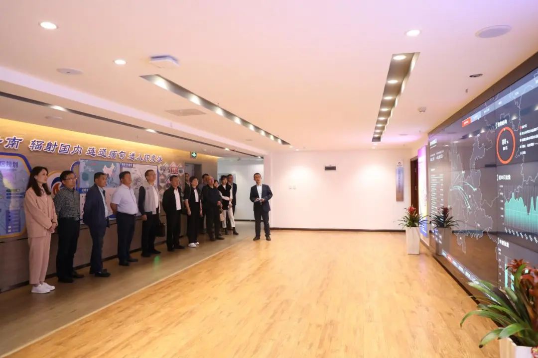 景洪市委常委、市委辦公室主任巖莊尖一行蒞臨瑞和錦程考察調(diào)研