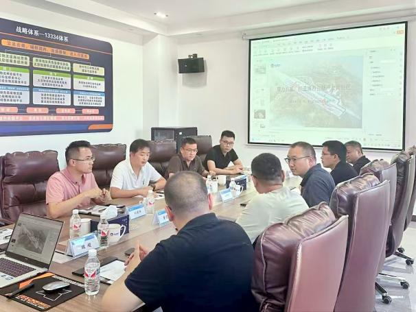 云南農(nóng)墾糖業(yè)及牧甜科技公司蒞臨蒲縹公鐵聯(lián)運(yùn)物流園考察交流